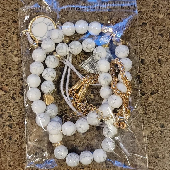 Bracelet Set - Picture 6 of 6